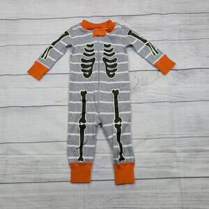 6/9m Hanna Andersson GITD Skeleton Sleeper